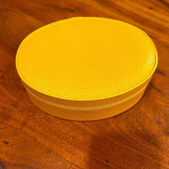 Daines & Hathaway Other - NEW🤩 RARE DAINES & HATHAWAY HANDMADE FINE LEATHER LIDDED BOX WITH SUEDE LINING